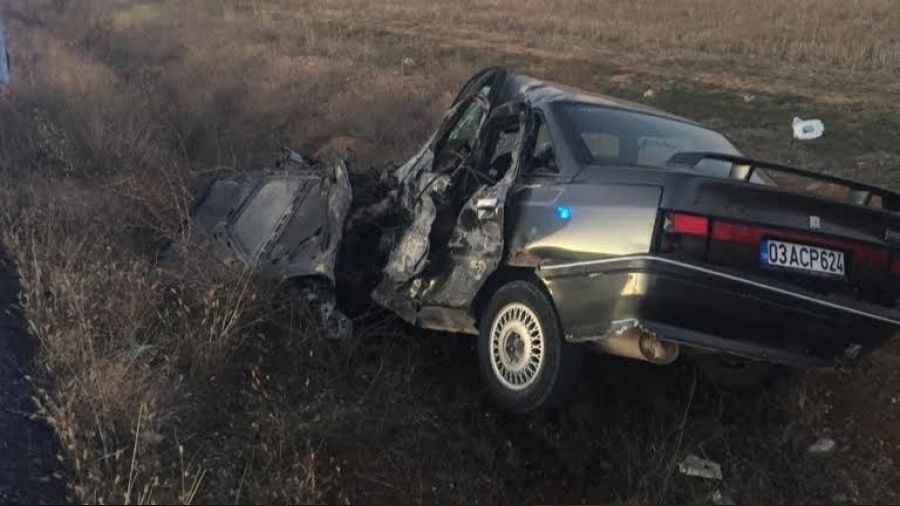 Afyonkarahisar'da trafik kazası: 2 ölü, 5 yaralı