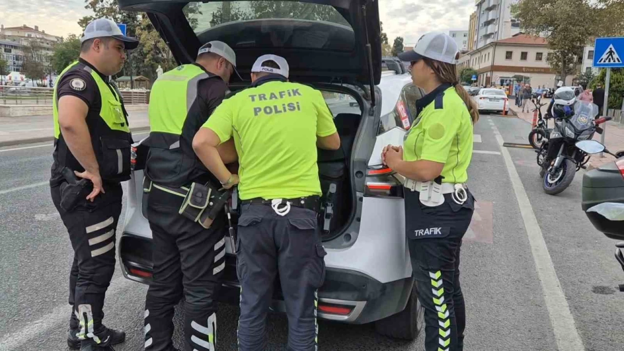 Alkoll� bisiklet s�r�c�s�ne 9 bin 268 TL ceza