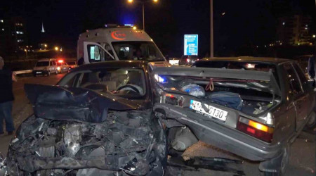 Alkollü vatandaş bayram trafiğini birbirine kattı, 4 araca kaza yaptırdı