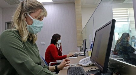Antalya'da aşı olmak istemeyenler için 35 ikna ekibi kuruldu