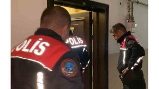Apartmandan gelen lklar polisi alarma geirdi