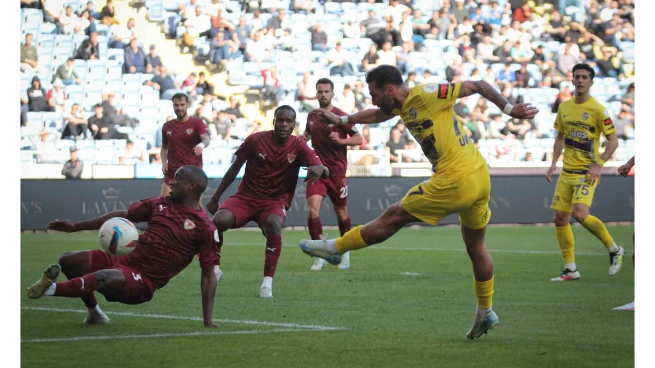 Arda Turanlı Eyüpspor Hatay'ın umutlarını bitirdi