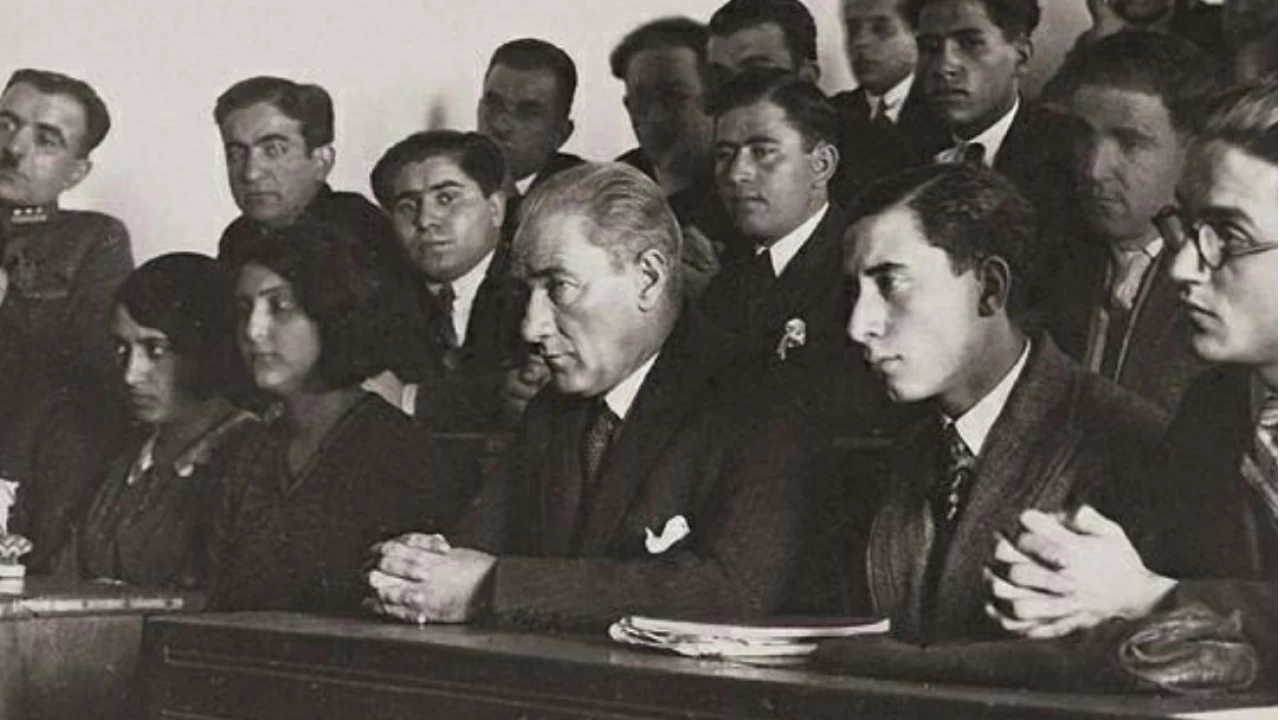 Atatrk dneminde din eitimi