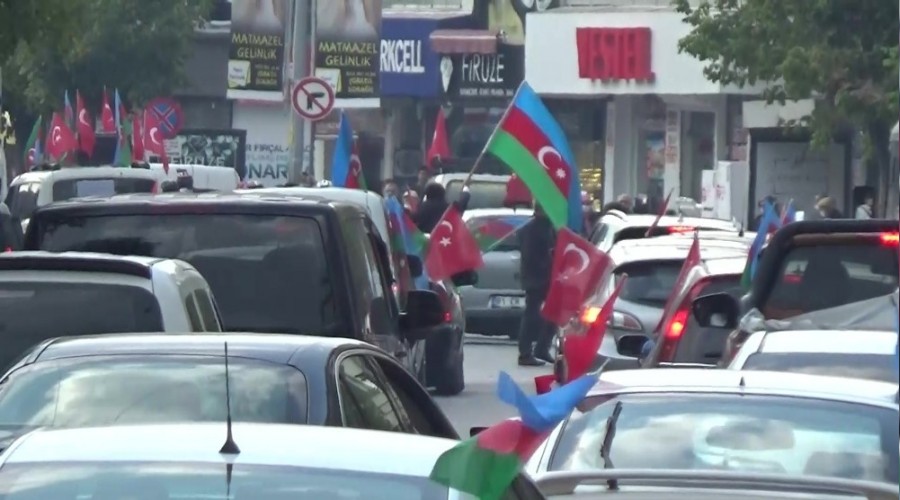 Azerbaycan'a destek konvoyu dzenlendi