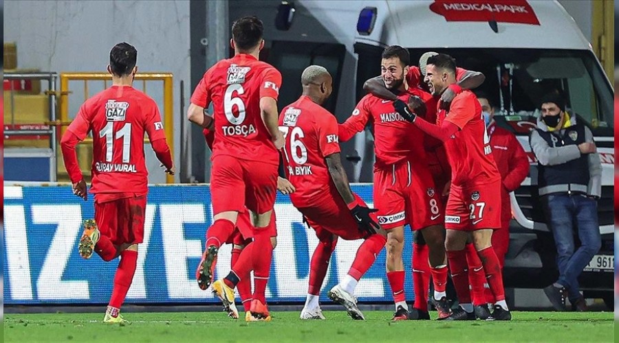 "Başarı aile ortamına bağlı"
