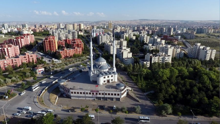 Belediyeye ait çay bahçesi kiraya verilecek