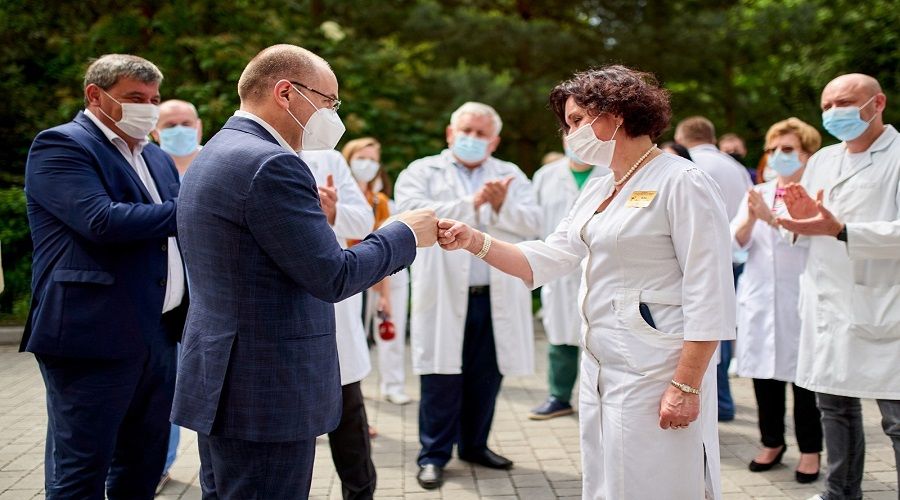 Bir sağlık bakanı daha görevden alındı