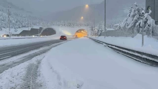 Bolu Dağı Tüneli ulaşıma açıldı: Kar yağışı devam ediyor