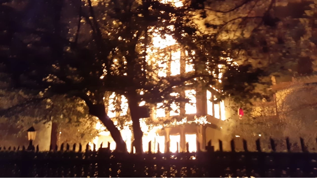 Bolu'da tarihi Keyvanlar Kona�� k�l oldu