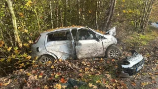 Bursa'da 50 metre arayla iki kaza: Aynı aileden 3 kişi yaralandı