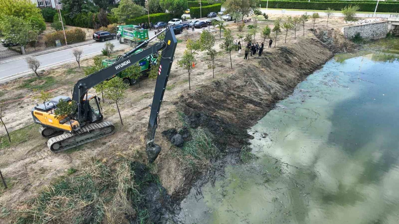 Bursa'da sel riskine kar derelerde temizlik seferberlii
