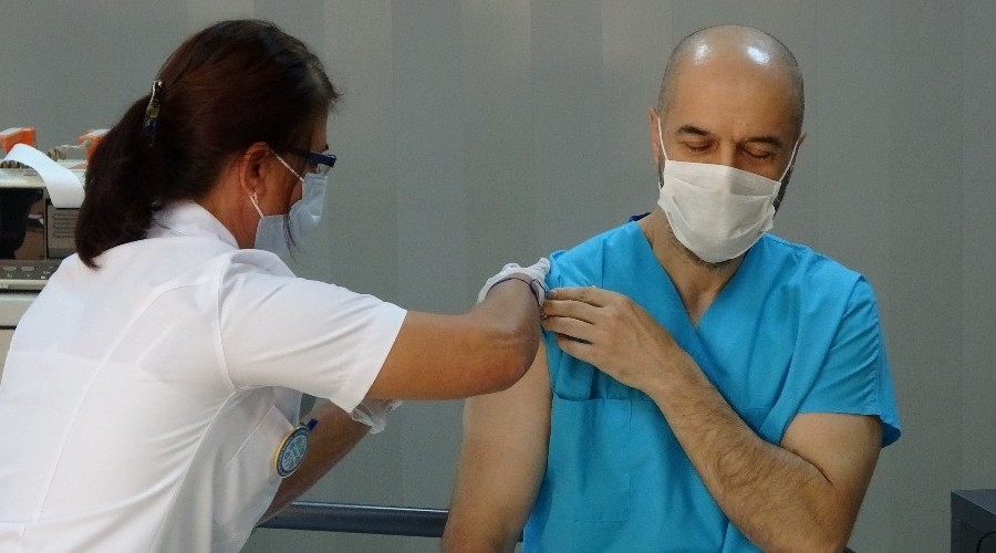 BU Hastanesi'nde 1 personele Covid-19 as yapld