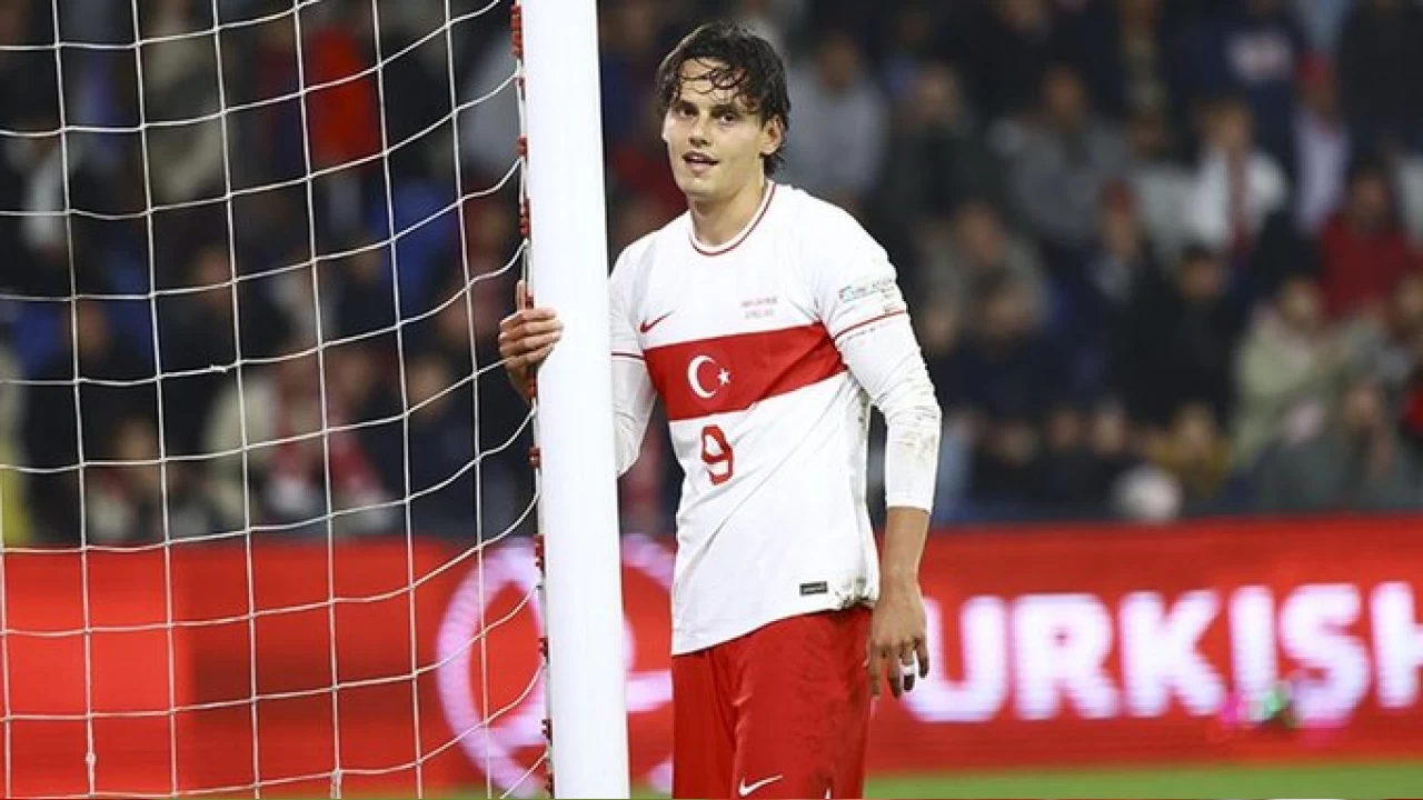 Çağlar'dan sonra Enes de kadrodan çıkarıldı
