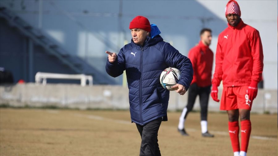 Çalımbay'ın Sivasspor'daki durumu belirsiz