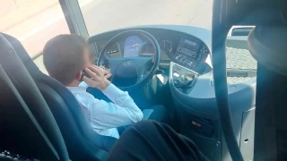 Cep telefonu ile konuan ofre su st