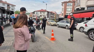 ou polise yakalanrken o, valiye yakaland