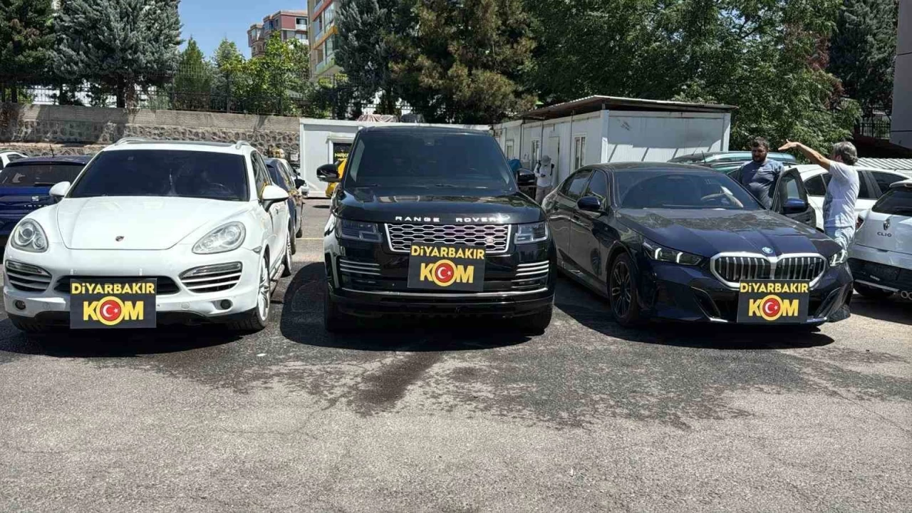 Diyarbakır merkezli 15 ilde kaçak otomobil operasyonu