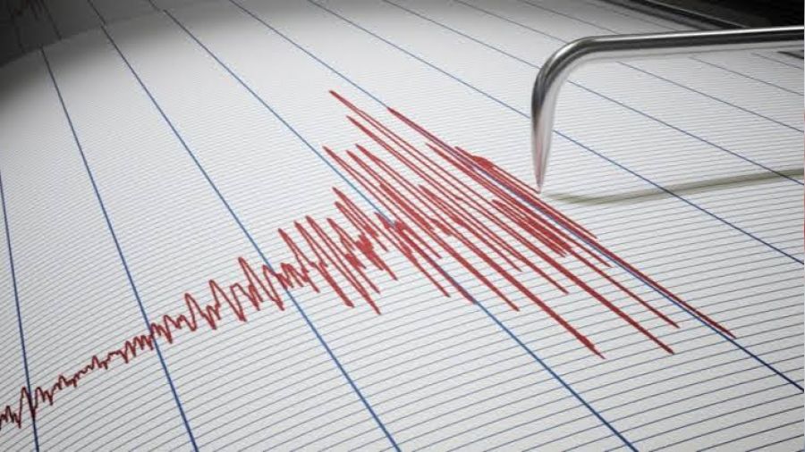 Ege Denizi'nde 5 büyüklüğünde deprem