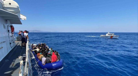 Ege'nin bugünkü göçmen bilançosu: 108 kişi yakalandı 100 kişi kurtarıldı