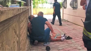 Eline ald tiner iesi ve akmakla kendini yakmak istedi