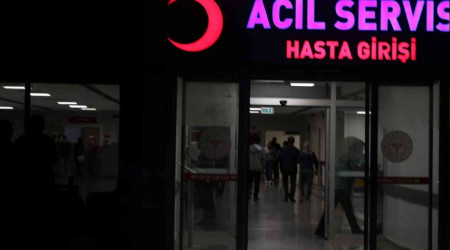 Erzincan'da 53 öğrenci gıda zehirlenmesi şüphesiyle hastaneye kaldırıldı
