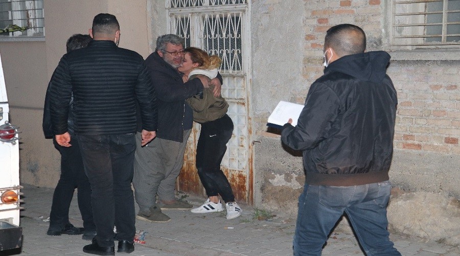 Eşinin gözü önünde öldürüldü