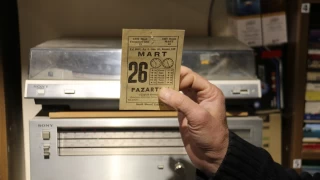 Eski takvim yapraklarını internet üzerinden satıyor