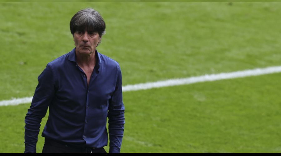 Eski y�neticiden L�w m�jdesi