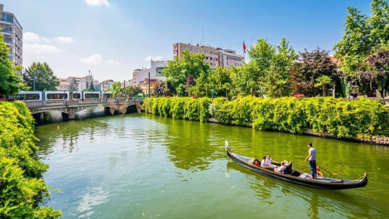 Eskişehir: Doğal güzellikler, köklü geçmiş ve modern yapılar...