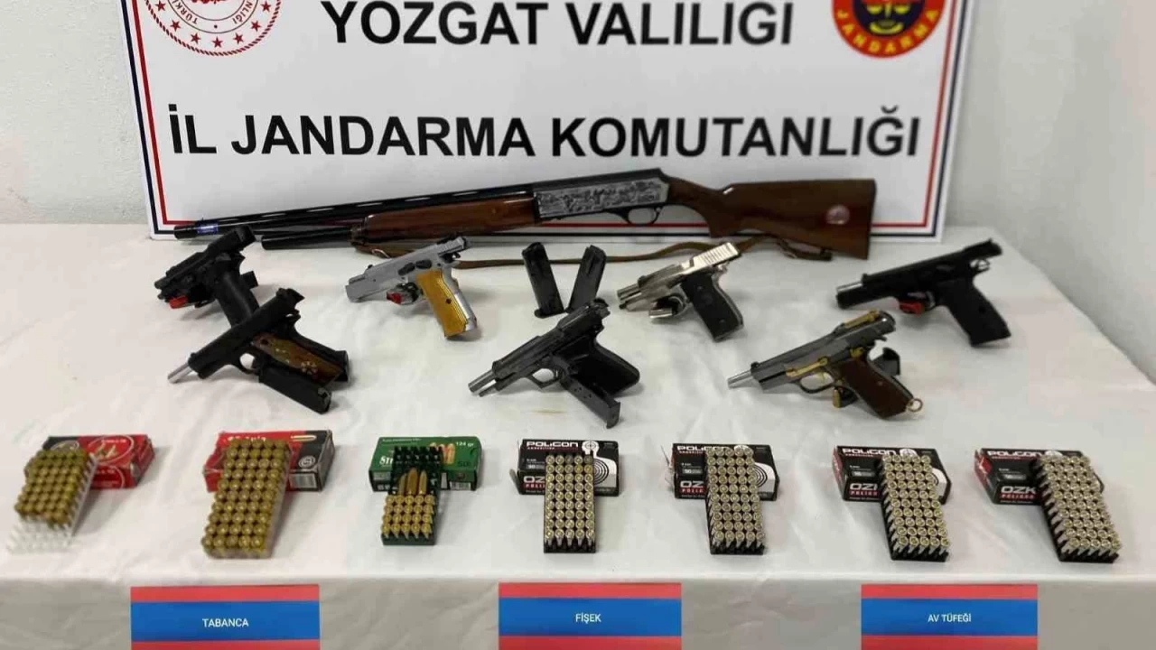 Evin bahçesinden cephanelik çıktı