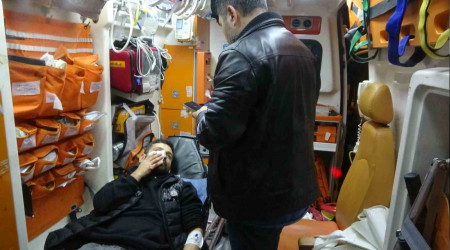 Evinde yatt srada azndan tabanca ile vuruldu