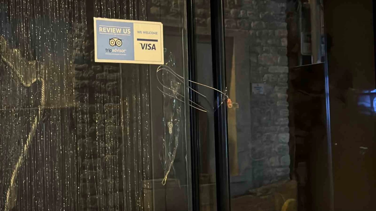 Fatih'te Bcek ailesinin kald otel mhrlendi