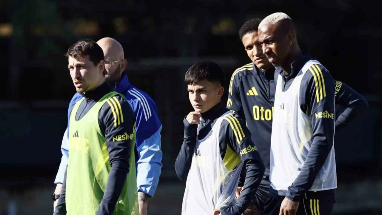 Fenerbahçe, Fatih Karagümrük maçı hazırlıklarına devam etti