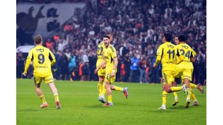 Fenerbahe, galibiyet serisini derbide de srdrd