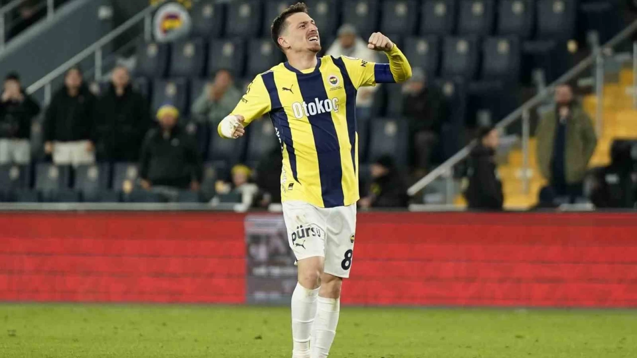 Fenerbahçe'de Mert Hakan Yandaş ameliyat oldu