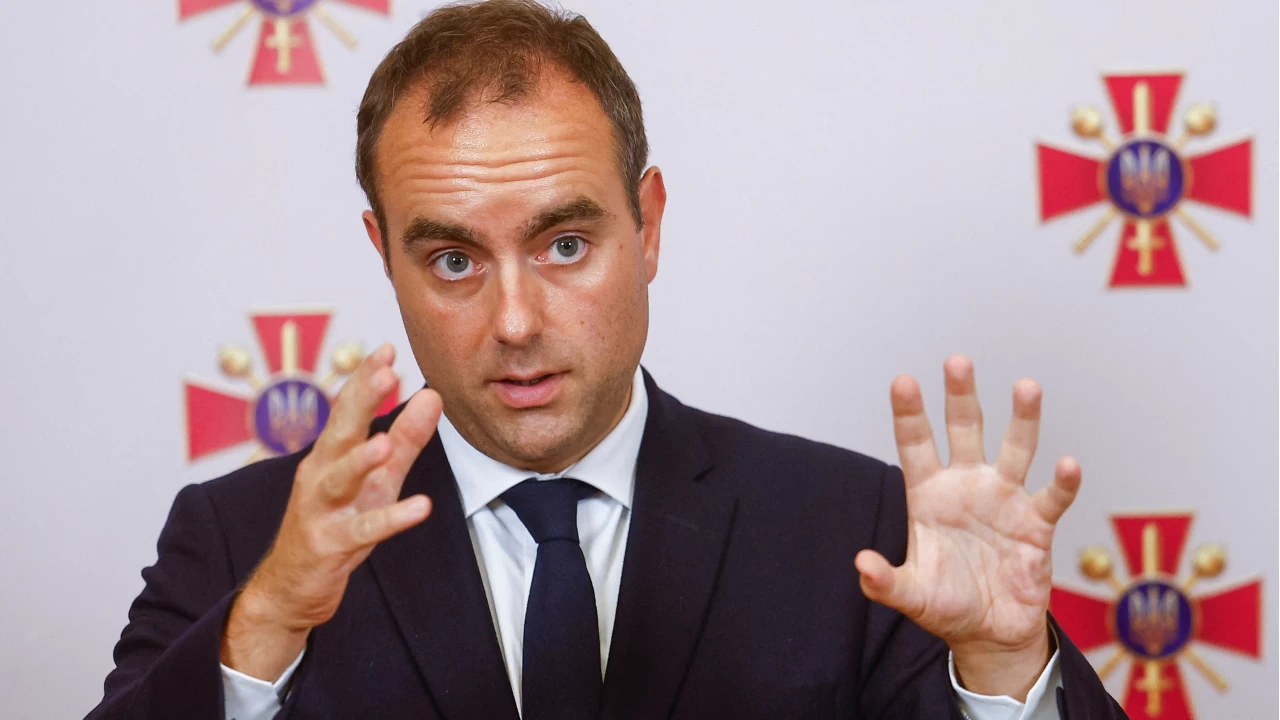 Fransa Savunma Bakanı Sébastien Lecornu, Fransa lideri Macron'un talimatıyla bir süredir Kiev'le madenler konusundan müzakerelerde bulunduklarını açıkladı