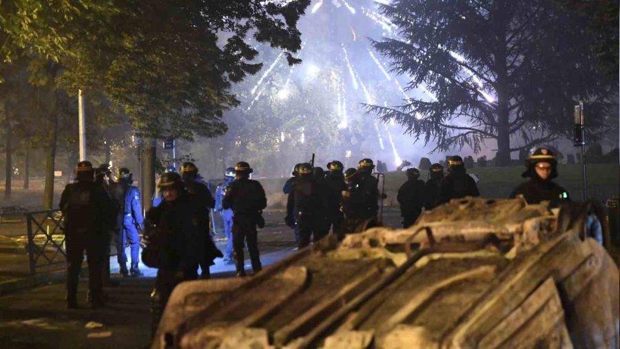 Fransa'da protestolar sürüyor: 667 kişi gözaltında