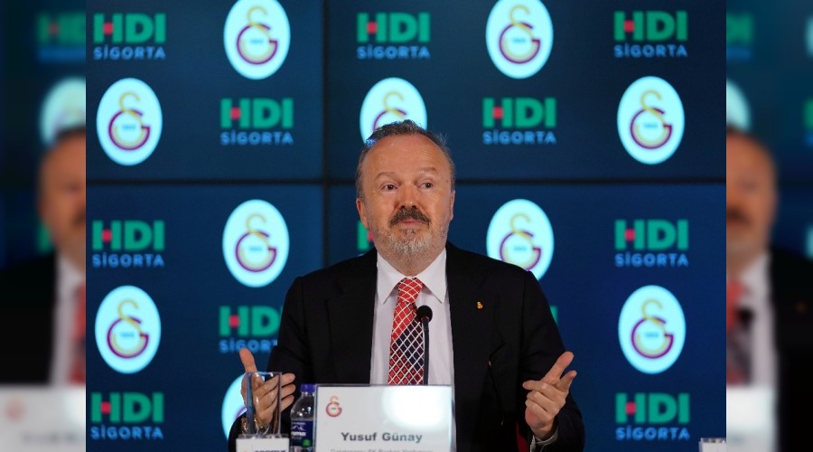 Galatasaray'da kaos ortamı yapma girişimleri var