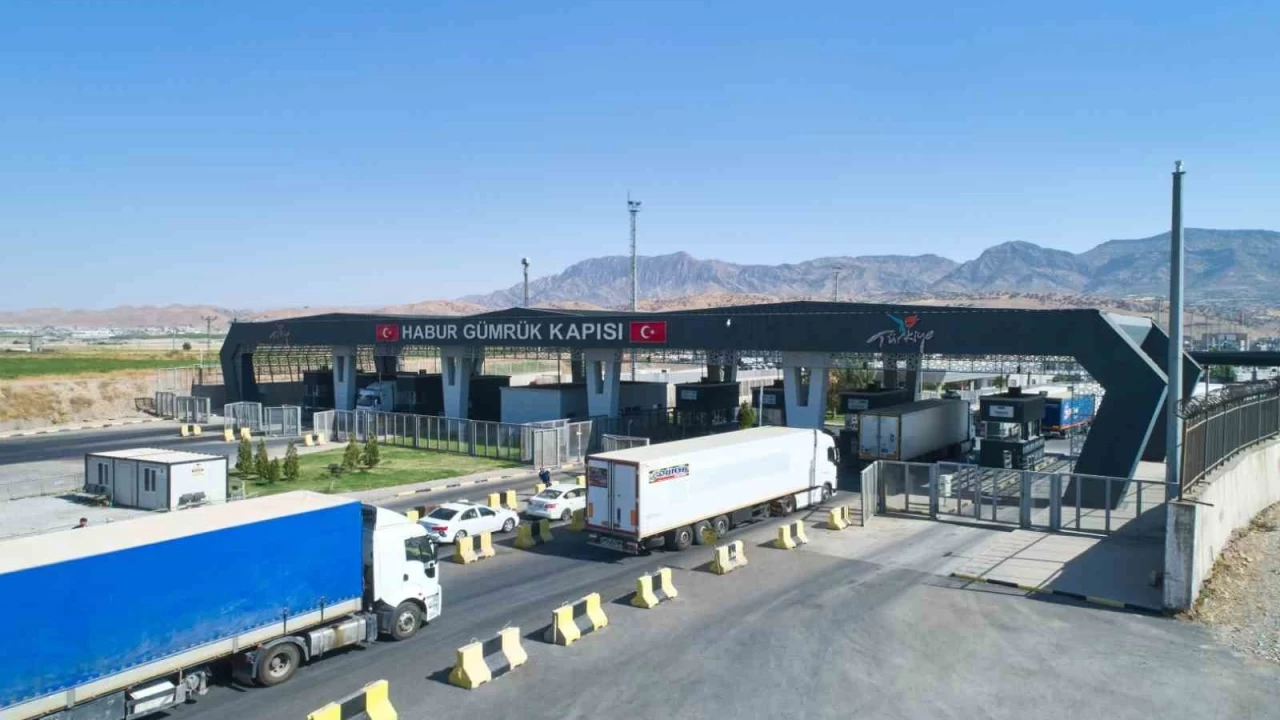 Habur'da dev kaçakçılık operasyonu