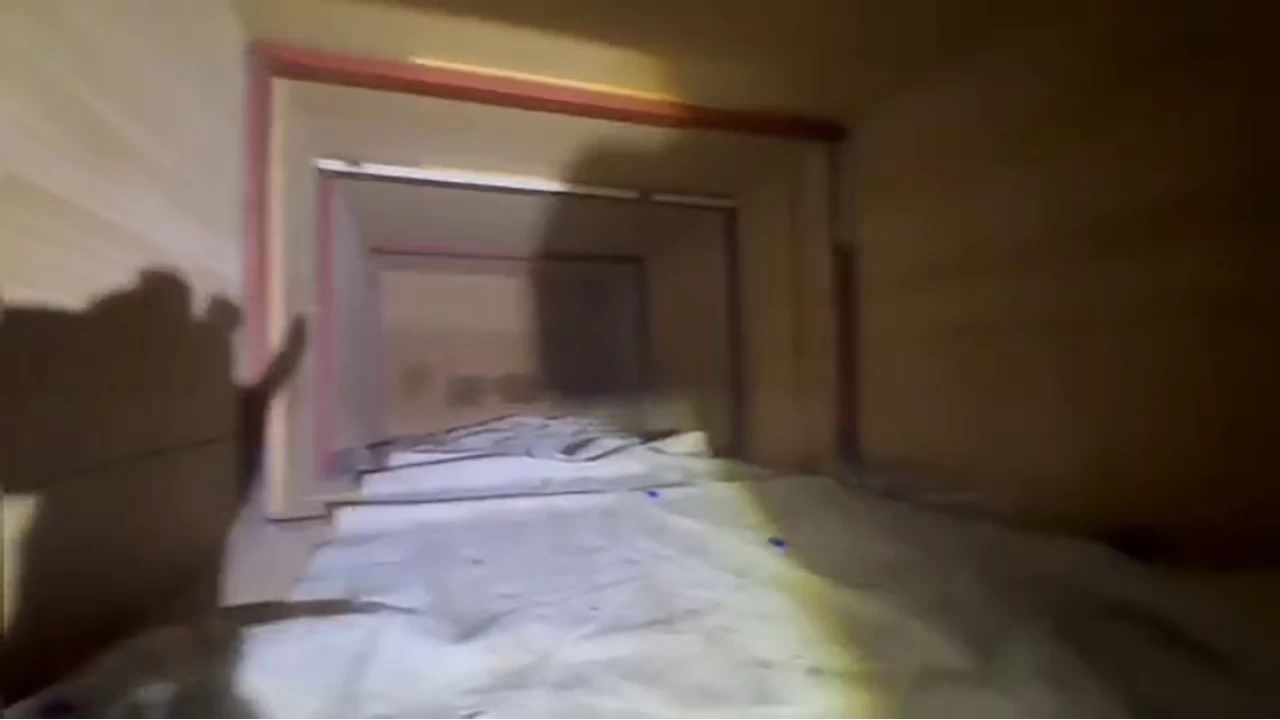 Hatay'da kamyondan 31 kaçak göçmen çıktı