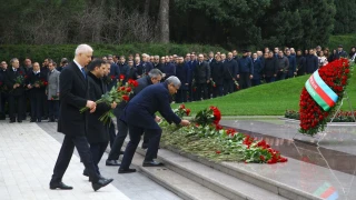 Haydar Aliyev vefatının 22. yılında anılıyor