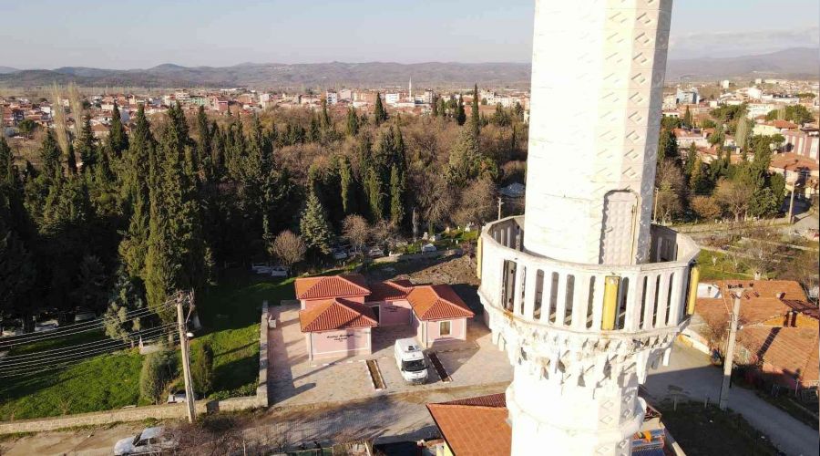 Hay�rsever i� adam� mezarl�k yan�na gasilhane yapt�rd�