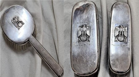 Hitler'in eşyalarını satan müzayedeye tepki