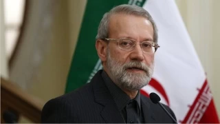 ran lideri Hamaney'in danman Laricani, srail'in baz ranl yetkililere tehdit mesajlar gnderdiini aklad: