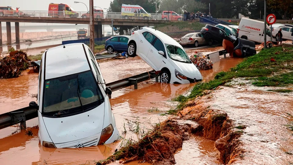 �spanya'n�n End�l�s b�lgesinde �iddetli ya��� ya�am� fel� etti