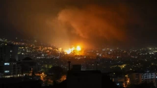 İsrail ordusu Lübnan'a saldırmaya devam ediyor