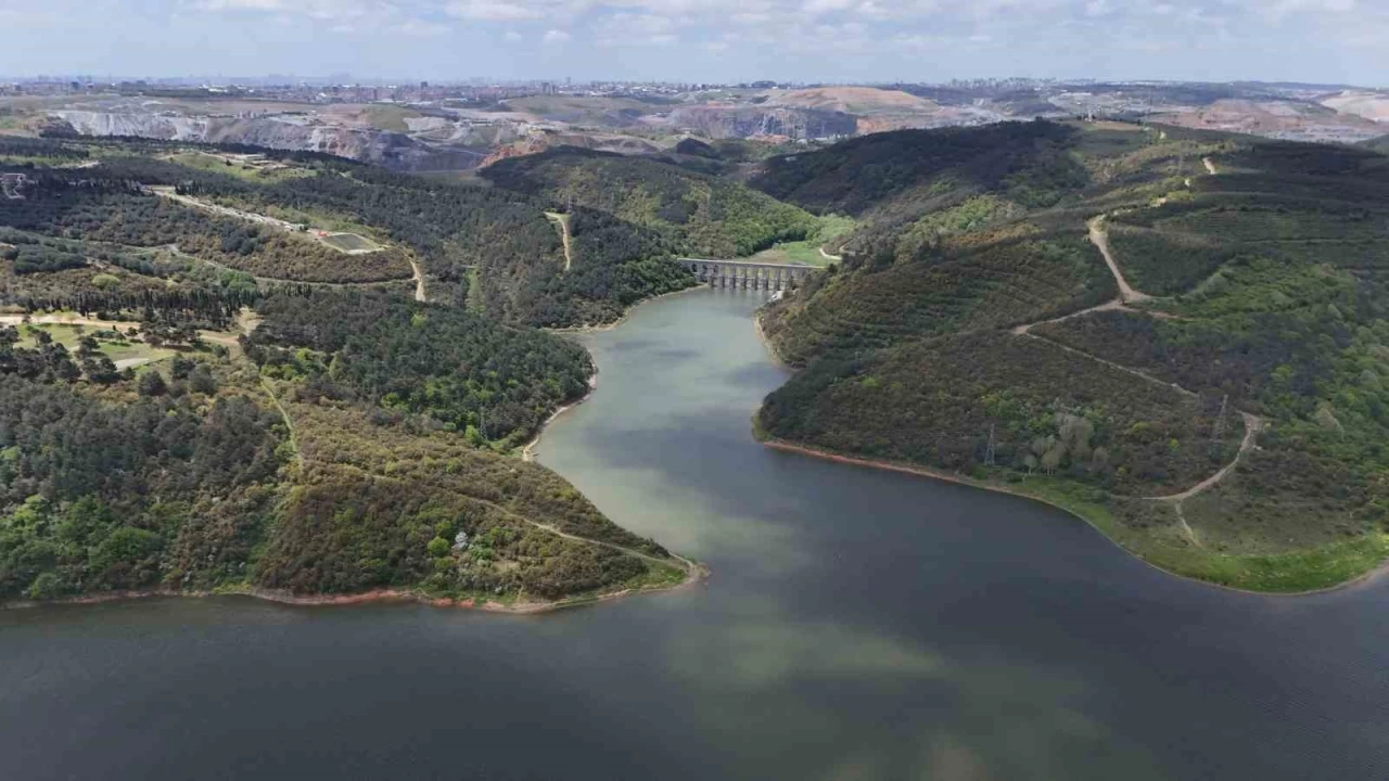 �stanbul Barajlar�nda doluluk oran� d��t�