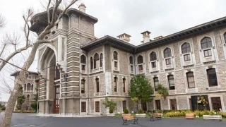 İstanbul Erkek Lisesi'nde patlayan skandal