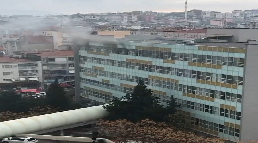 İzmir'de hastanede yangın paniği