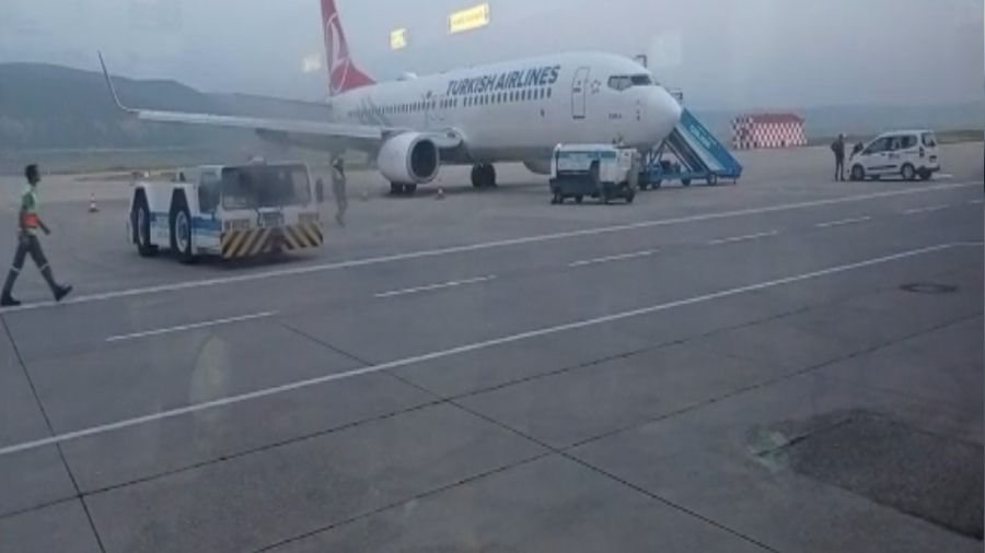 Kanad�na ku� �arpt�, sefer iptal edildi